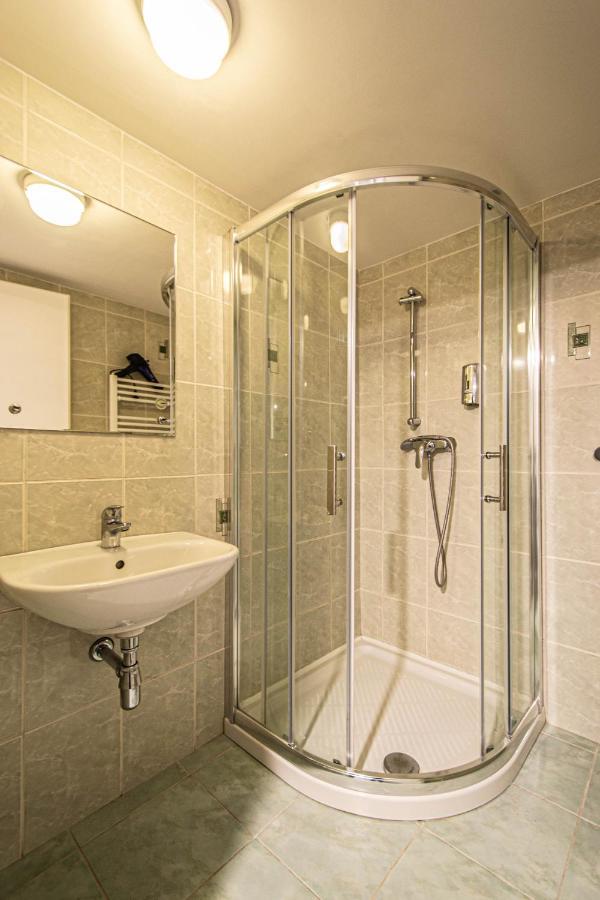 Sightseeing Apartment By Ruterra Praha Eksteriør bilde